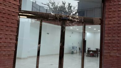 9 نمونه درب شیشه ای لمینت اتوماتیک مخصوص لابی
