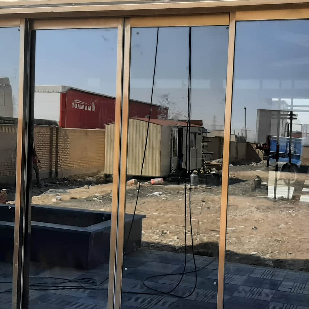 اپراتور درب شیشه ای کشویی با سنسور حرکتی دقیق