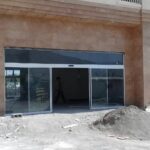 12 مدل درب اتوماتیک شیشه ای فریم مشکی مدرن