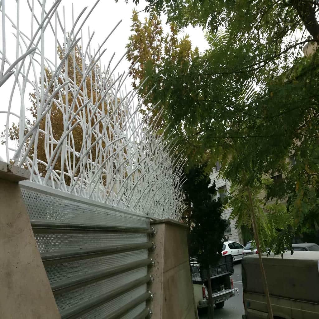 خرید حفاظ دیوار پرتراکم خمکاری شده