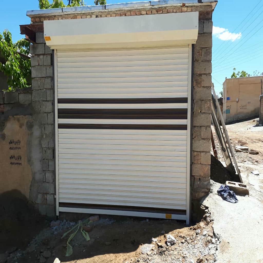 خرید کرکره برقی مدرن نمای تجاری برای فروشگاه