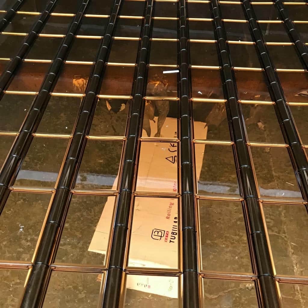 سفارش کرکره برقی پلی کربنات ضد ضربه با زوار استاندارد