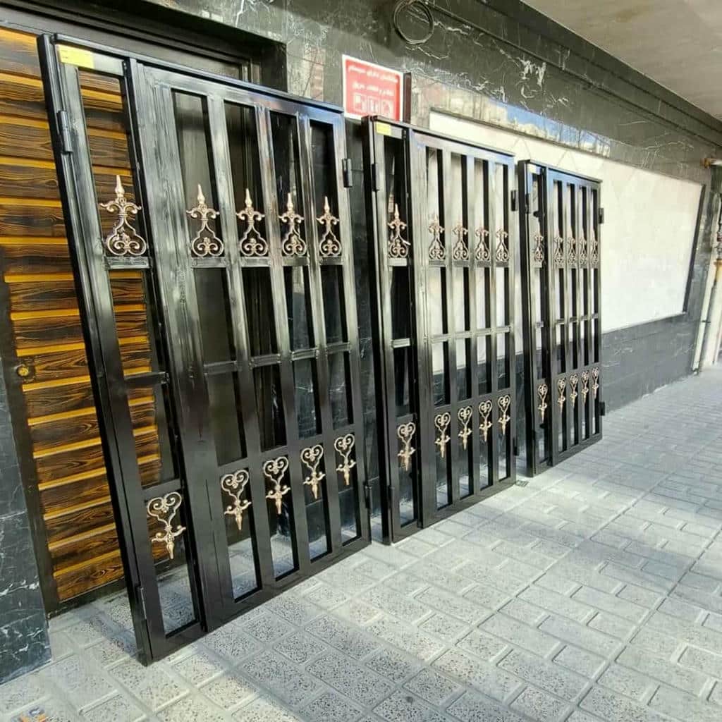 درب حفاظ فلزی با جوشکاری تمیز