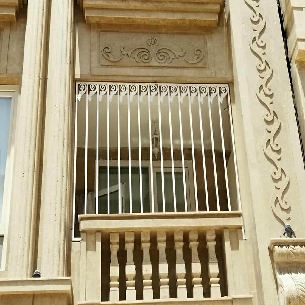 حفاظ پنجره جای گلدان دار سفارشی