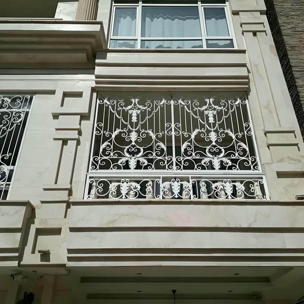 حفاظ پنجره قوسی کتیبه دار سفارشی