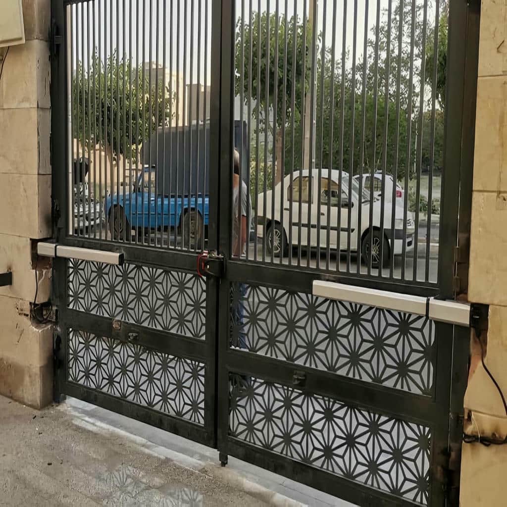 9 نمونه جک سنگین درب پارکینگ