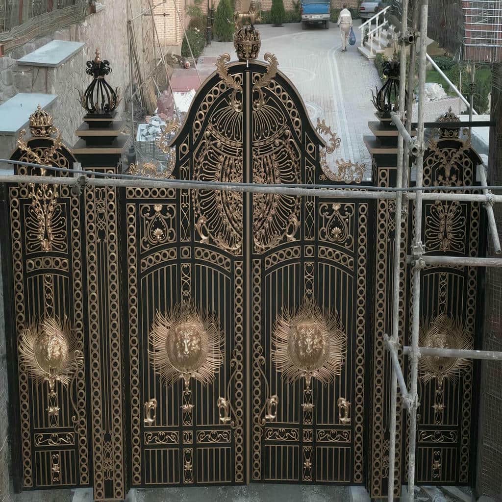 درب ویلا مدرن با ریل صاف برای پارکینگ