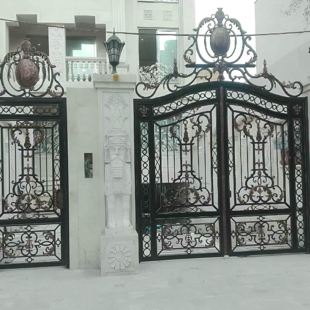 درب فلزی cnc با فریم پروفیل محکم