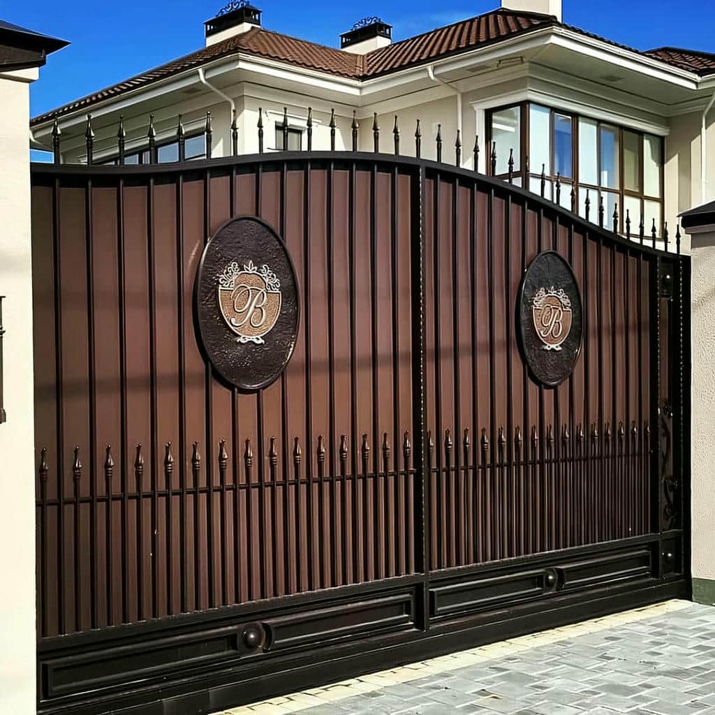 درب ویلایی آهنی با ریل صاف برای پارکینگ