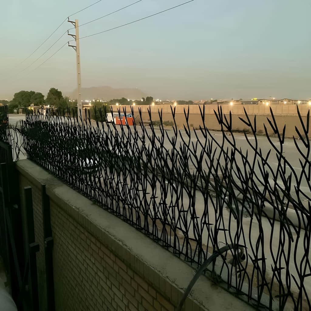 حفاظ بوته ای با جوش های منظم برای نگهداری آسان