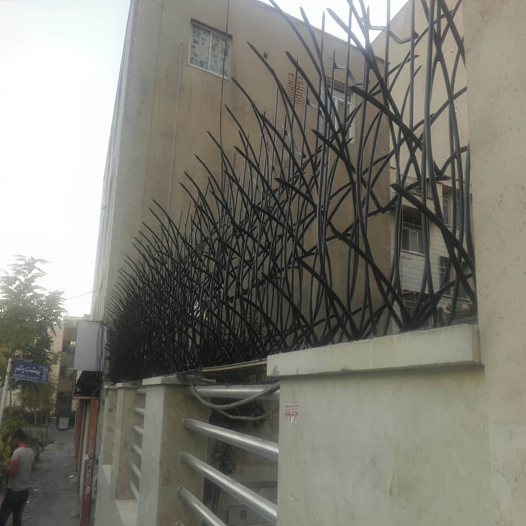 حفاظ نیزار با قطعات فلزی منظم آماده نصب