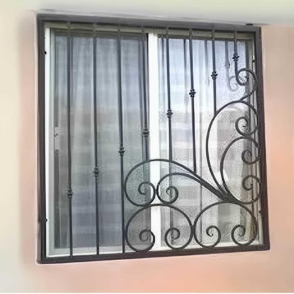 حفاظ پنجره سفید برای حفظ حریم خانه در گرگان