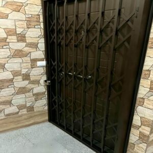 حفاظ کشویی در مرحله مشاوره برای ورودی مجتمع های پرتردد