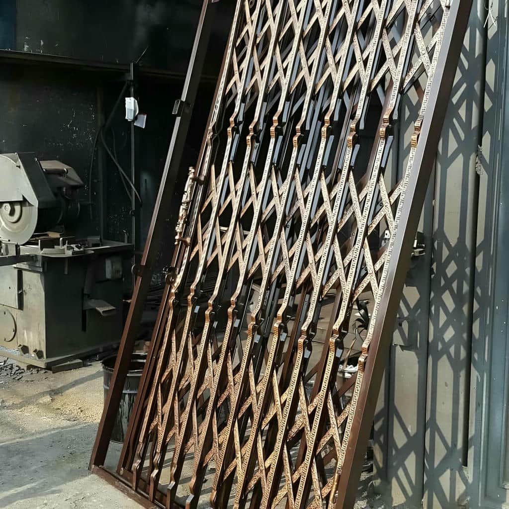 حفاظ ریلی درب با ریل فلزی آماده نصب