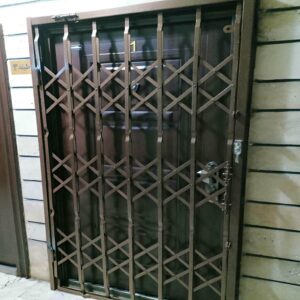 درب آکاردئونی در مرحله مشاوره پیش از نصب