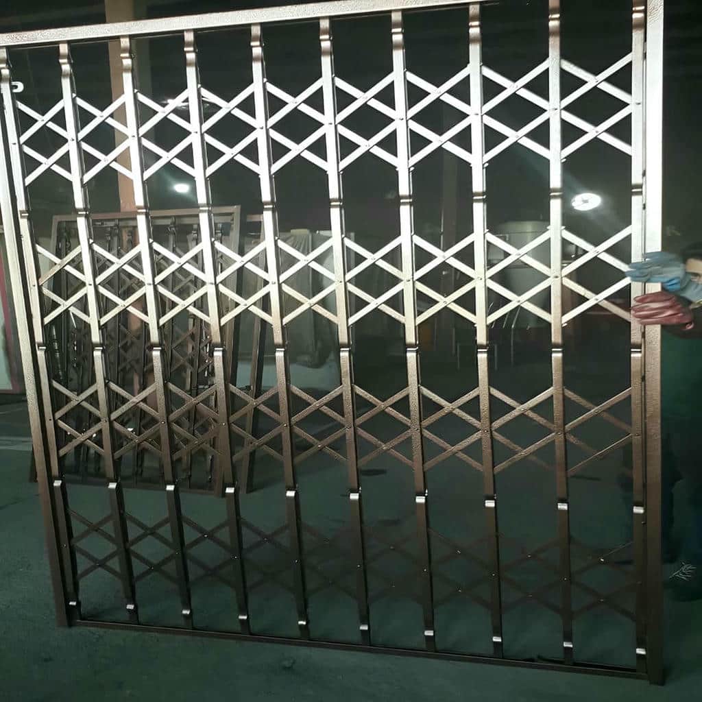 نکات مهم در خرید و نصب درب آکاردئونی در تهران و کرج