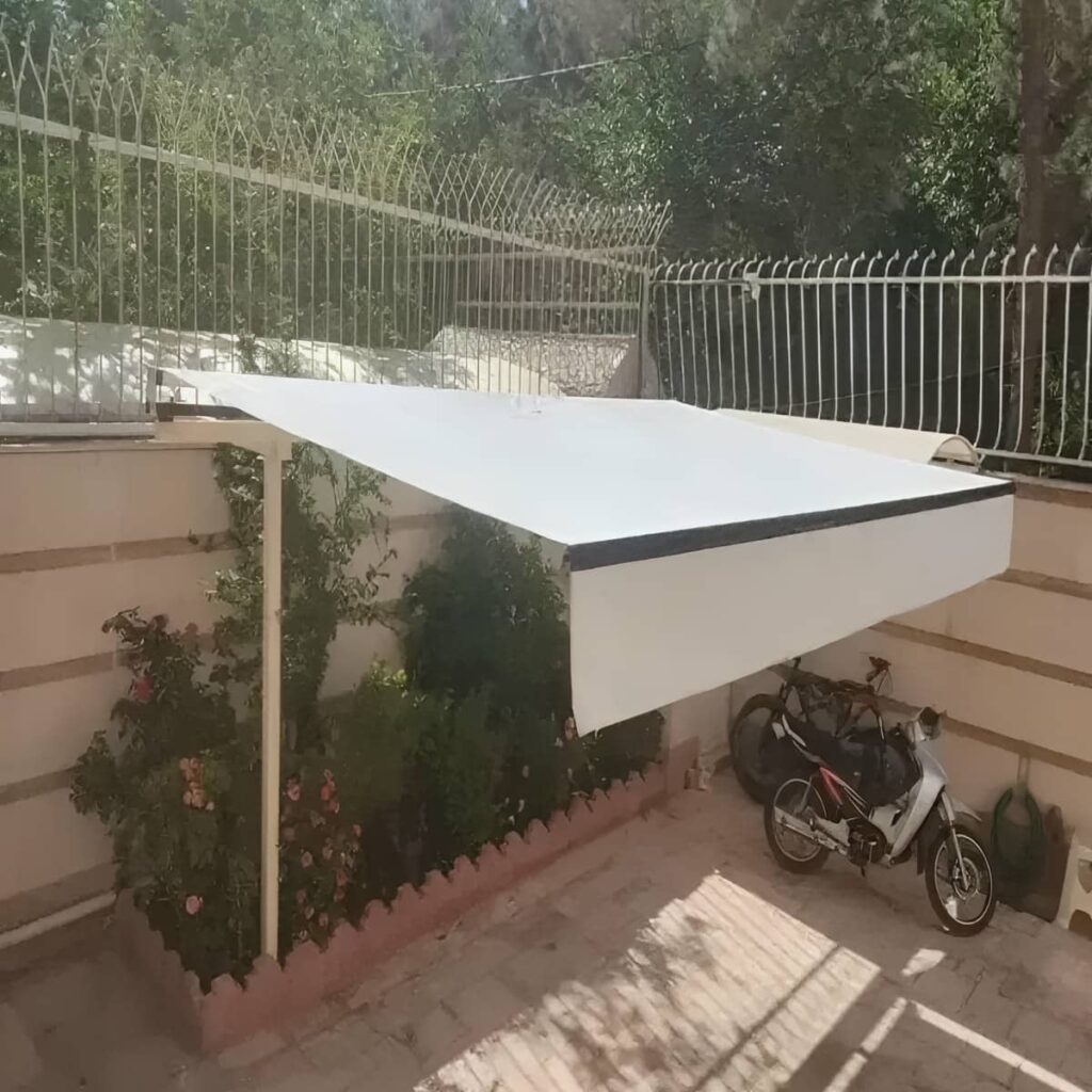 سایبان مغازه در مرحله هماهنگی تیم اجرا
