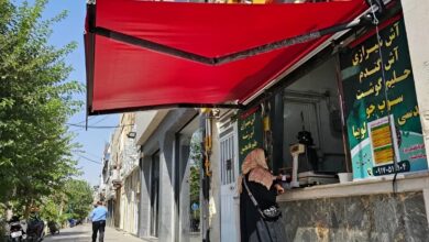 سایبان ضد آب در مرحله بررسی کیفیت متریال
