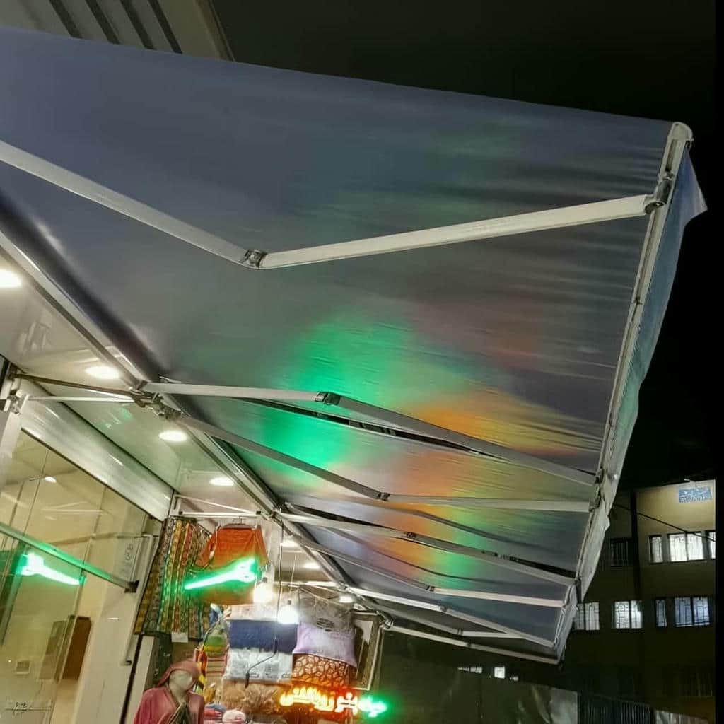 سایبان بازویی در مرحله هماهنگی نصب ساختمان سایبان بازویی در مرحله هماهنگی نصب ساختمان