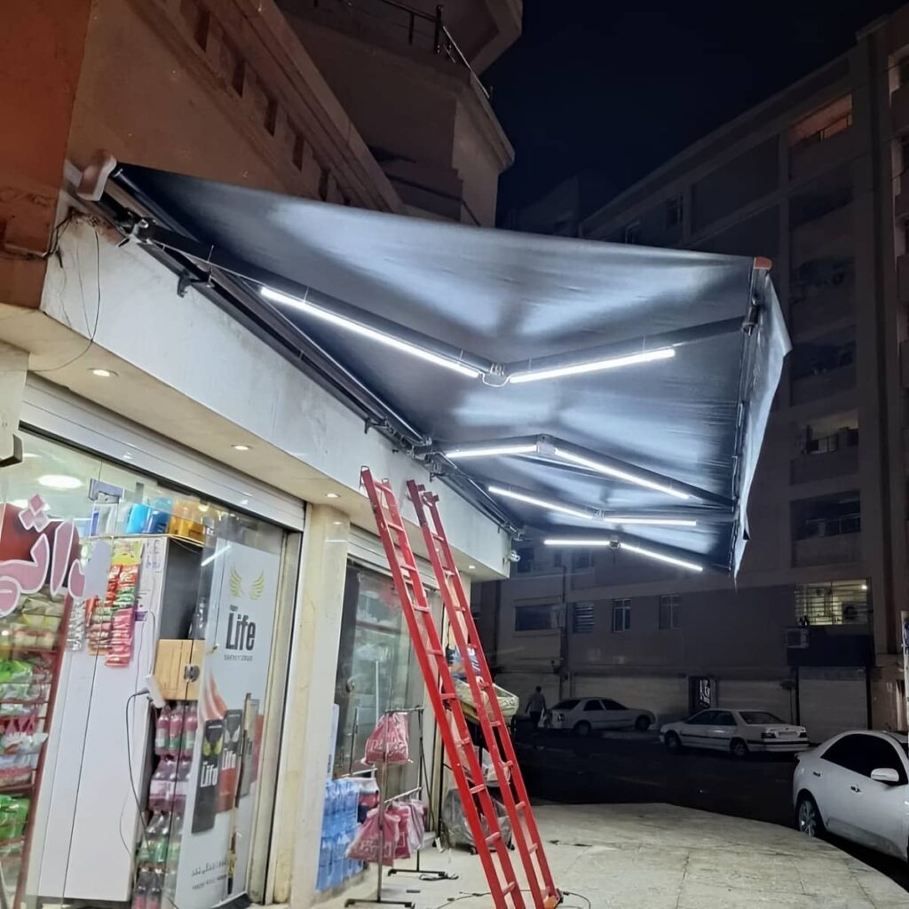 سایبان برقی مدل بازویی برای ورودی پرتردد در استان گیلان