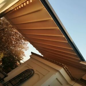 سایبان برقی مدل بازویی برای دهانه بزرگ در رشت