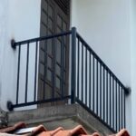 مرکز تخصصی فروش نرده بالکن ویلایی برای نمای مدرن و مینیمال