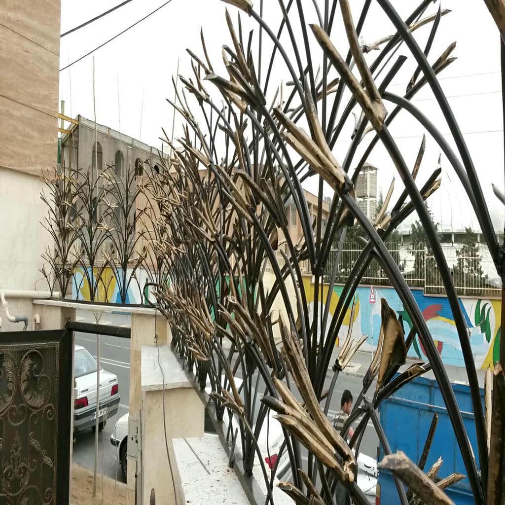 نرده روی دیوار در نمونه کار کامل نمای کلاسیک