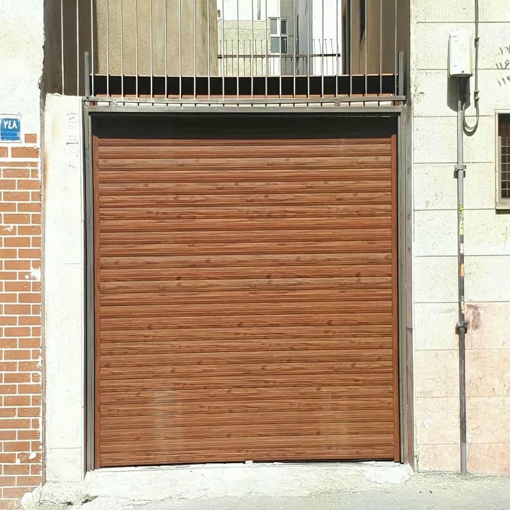 کرکره برقی در اردبیل با نمای بسته برای ورودی مسکونی