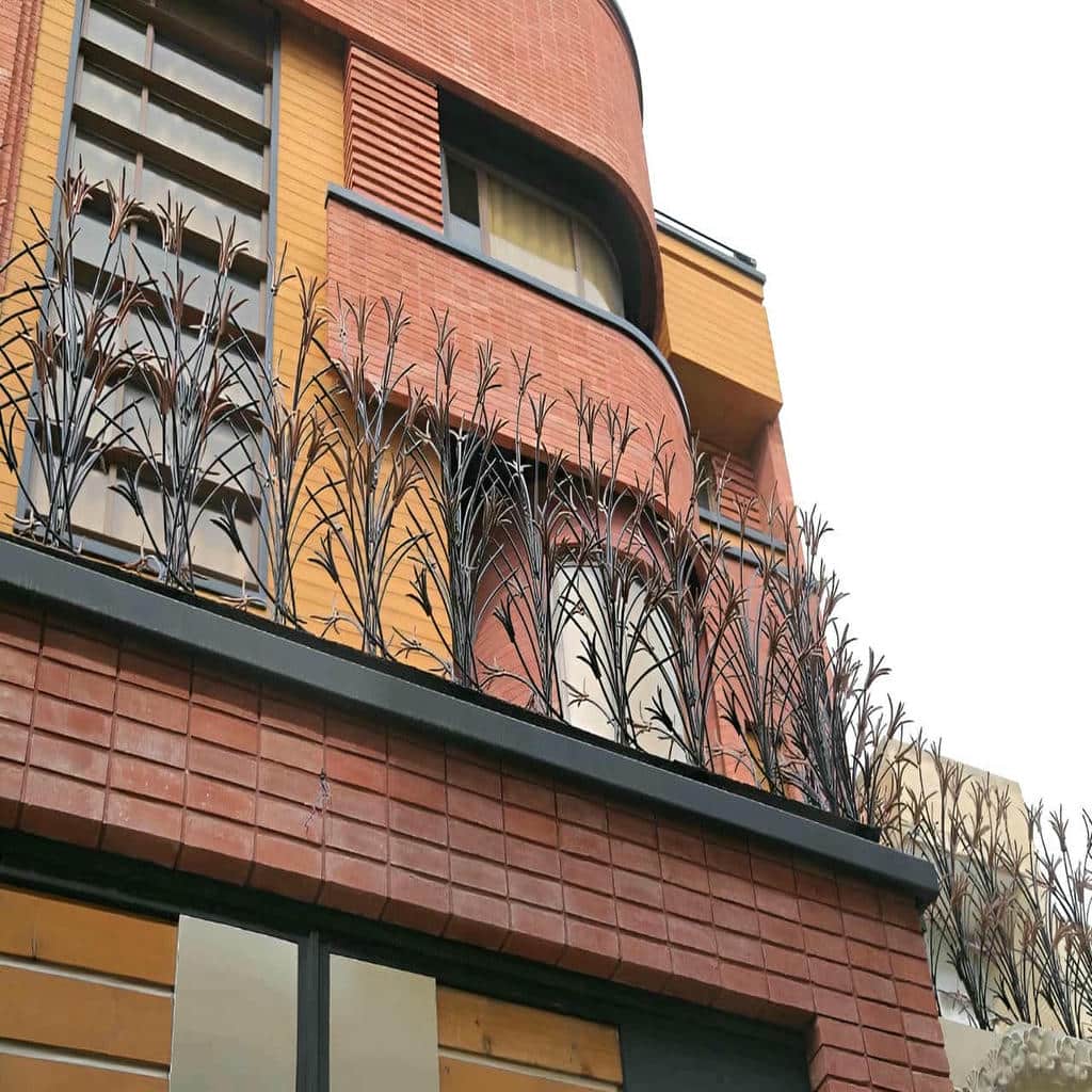 حفاظ دیوار در رشت با متریال فلزی برای استفاده روزانه