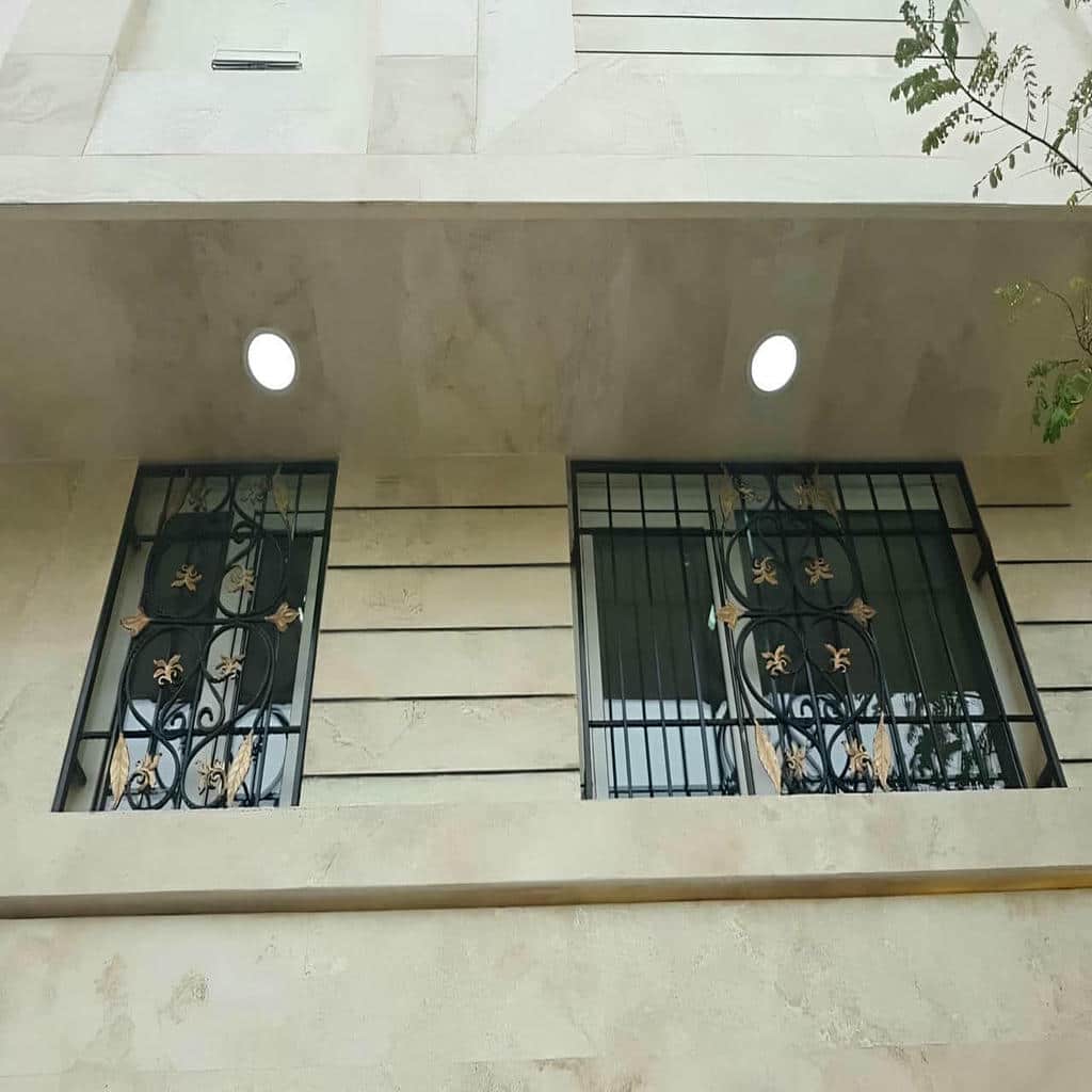 حفاظ پنجره فرفورژه با جوشکاری منظم قطعات