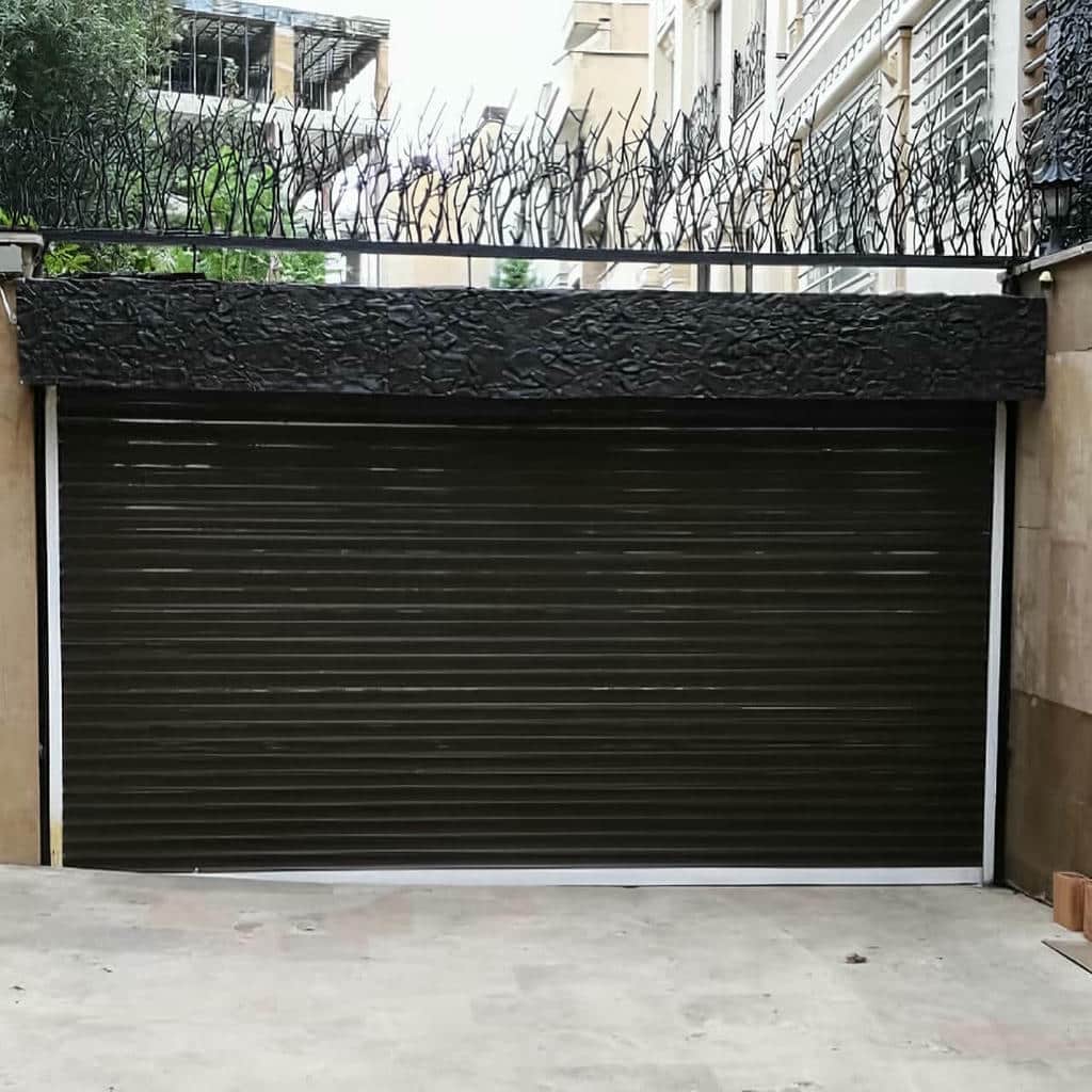 کرکره برقی در قزوین با تیغه روشن برای ورودی مسکونی