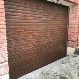 کرکره برقی در استان سمنان با تیغه آلومینیومی برای ورودی مسکونی