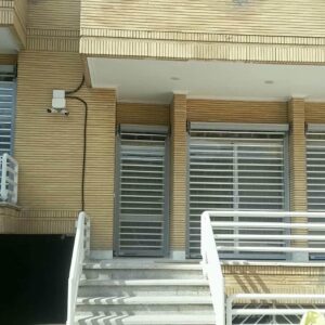 کرکره برقی در استان آذربایجان شرقی با تیغه آلومینیومی برای کنترل ورودی