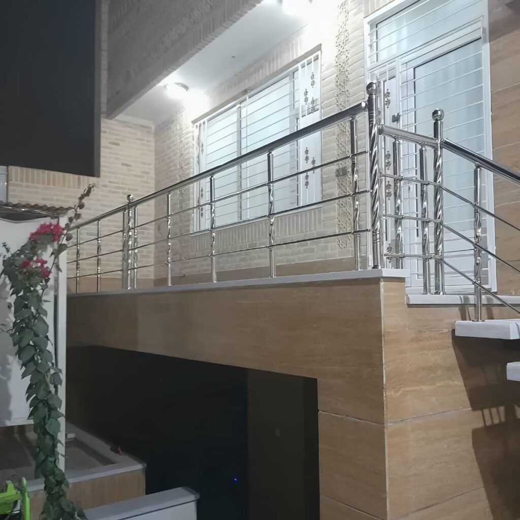 نرده بالکن آپارتمان در مرحله مشاوره ضمانت