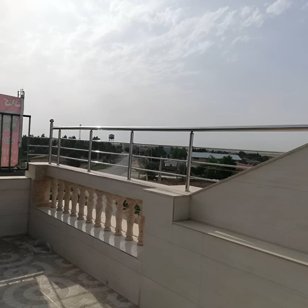 نرده کلاسیک بالکن در نمونه کار اجرای کلاسیک