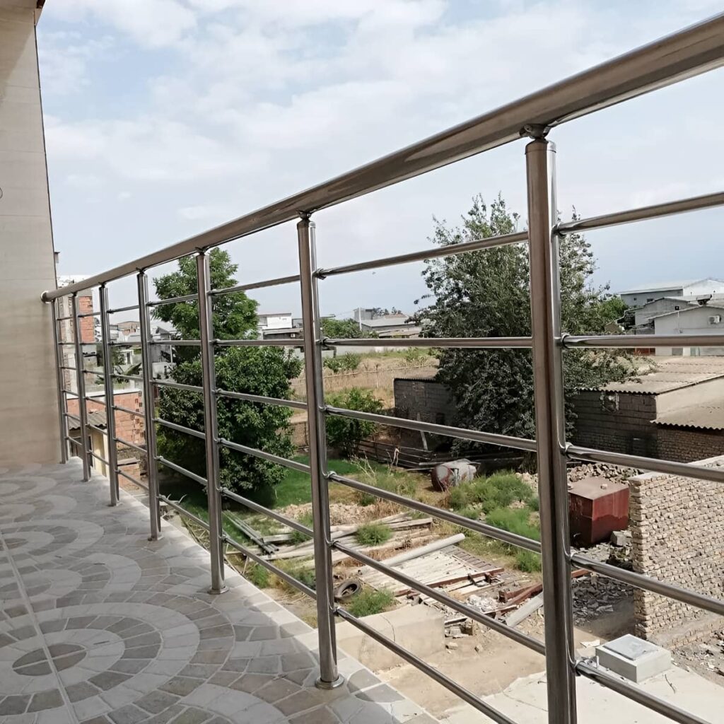 نرده بالکن ویلایی در نمونه کار اجرای واقعی