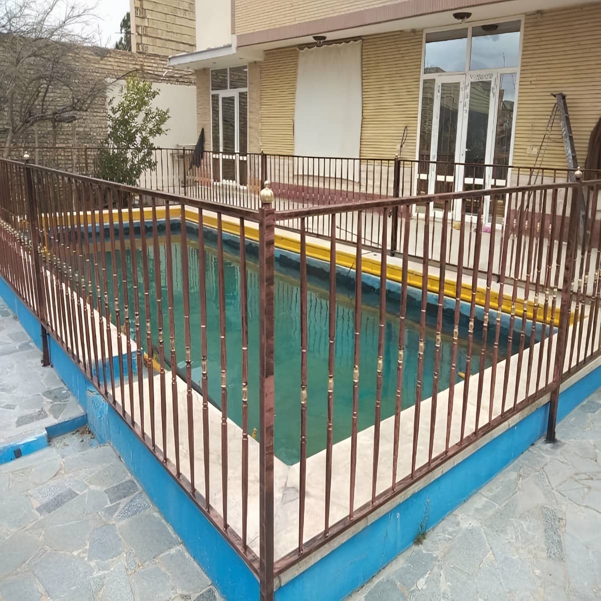 راهنمای نصب نرده و حفاظ
