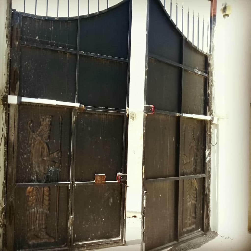 جک الکترومکانیک در مرحله بررسی نمونه کار نصب