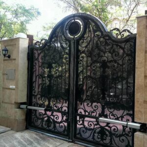 جک درب پارکینگ در بجنورد با موتور قدرتمند برای کنترل ورودی ساختمان