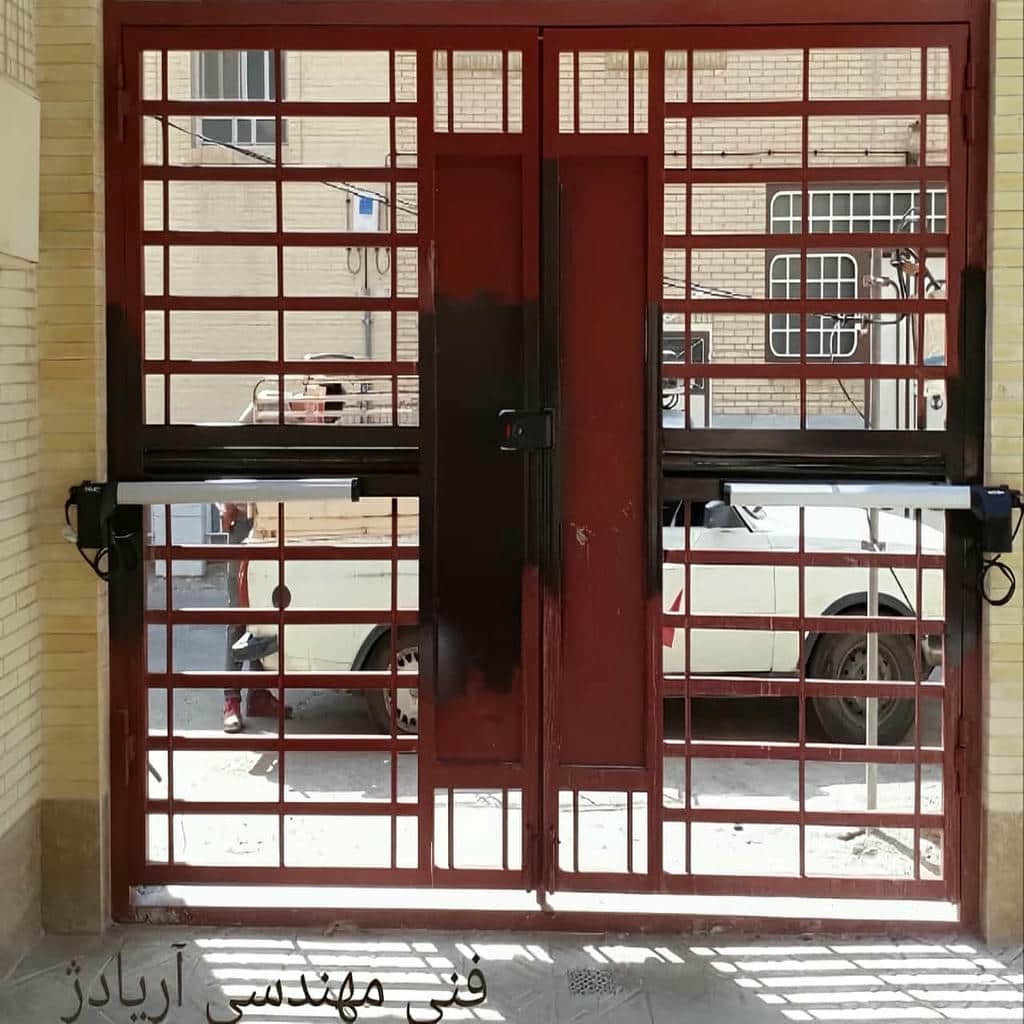 جک درب پارکینگ در تهران با قفل برقی برای حفظ حریم ورودی