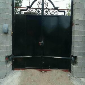 جک درب پارکینگ در رشت با بازوی فلزی برای ورودی عریض ساختمان