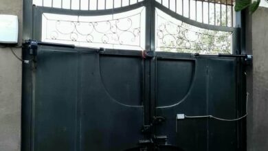 جک درب پارکینگ در تهران با بازوی فلزی برای کنترل ورودی ساختمان