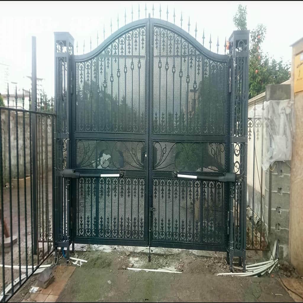 جک درب پارکینگ در استان گلستان با ریموت کنترل برای رفت و آمد روزانه