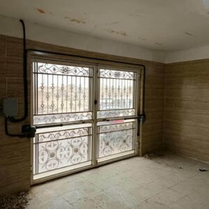 جک دو لنگه در مرحله بررسی نمونه کار نصب شده