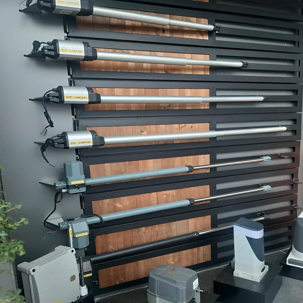 جک درب پارکینگ در استان گیلان با بدنه مقاوم برای فضای بیرونی