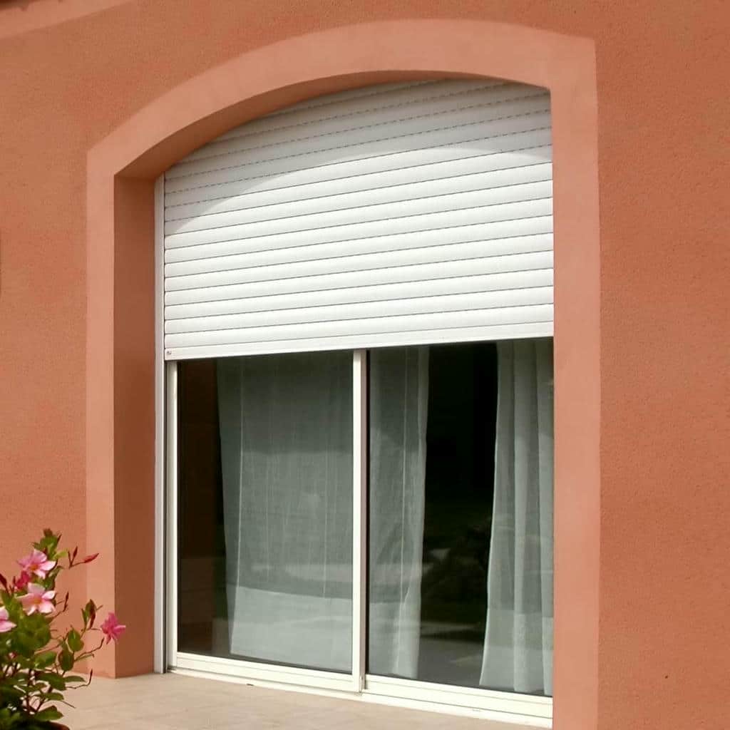 کرکره برقی در اهواز در نمونه اجرای تخصصی کنار نمای فرفورژه
