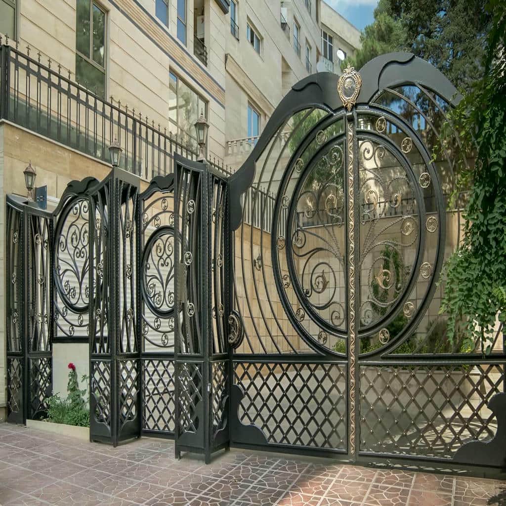 درب حیاط در استان آذربایجان غربی مدل سفارشی متناسب با ابعاد ورودی