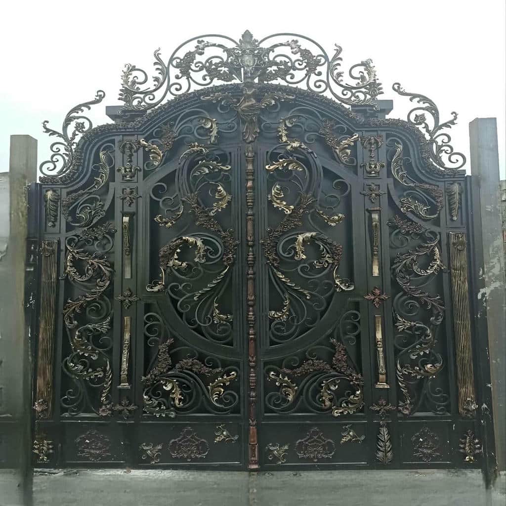 درب حیاط مدرن در ورودی آپارتمان