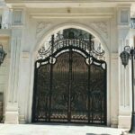 مرکز معتبر فروش درب پارکینگ برای هماهنگی رنگ و طرح با نمای ساختمان