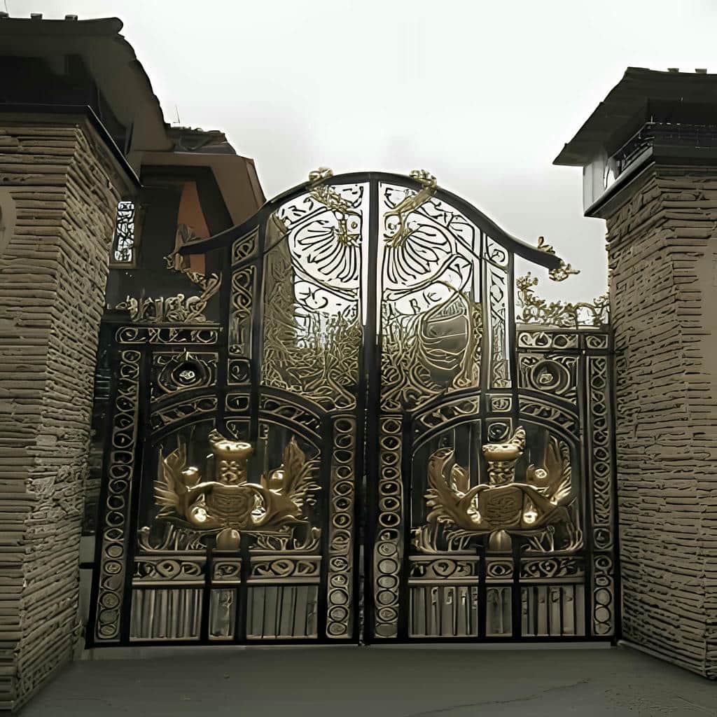 درب حیاط در استان مرکزی مدل آهنی مناسب رفت و آمد روزانه